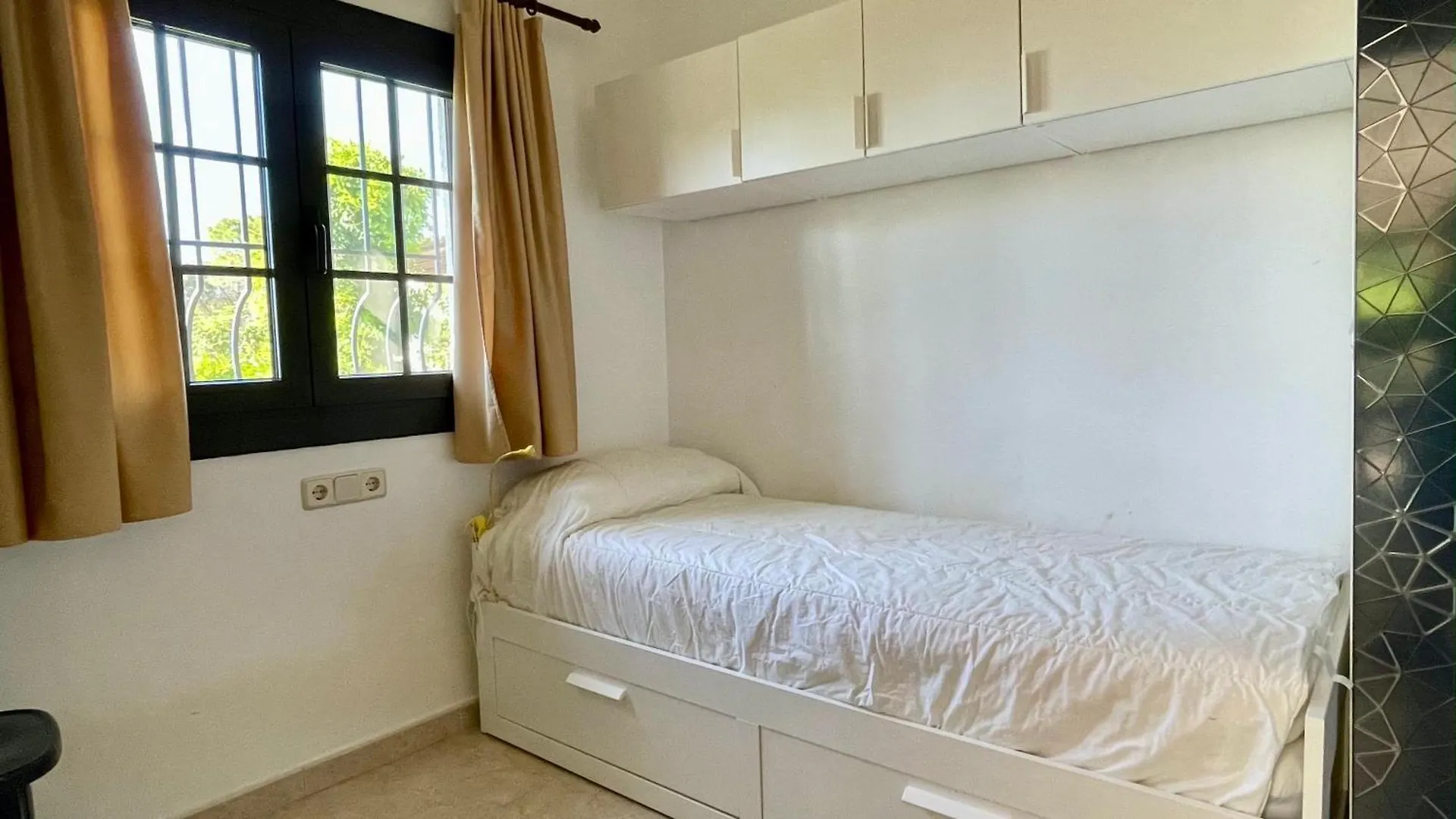 شقة Volendam 18 Planta Baja Con Piscina Privada أولاستارتيت 0*,  إسبانيا